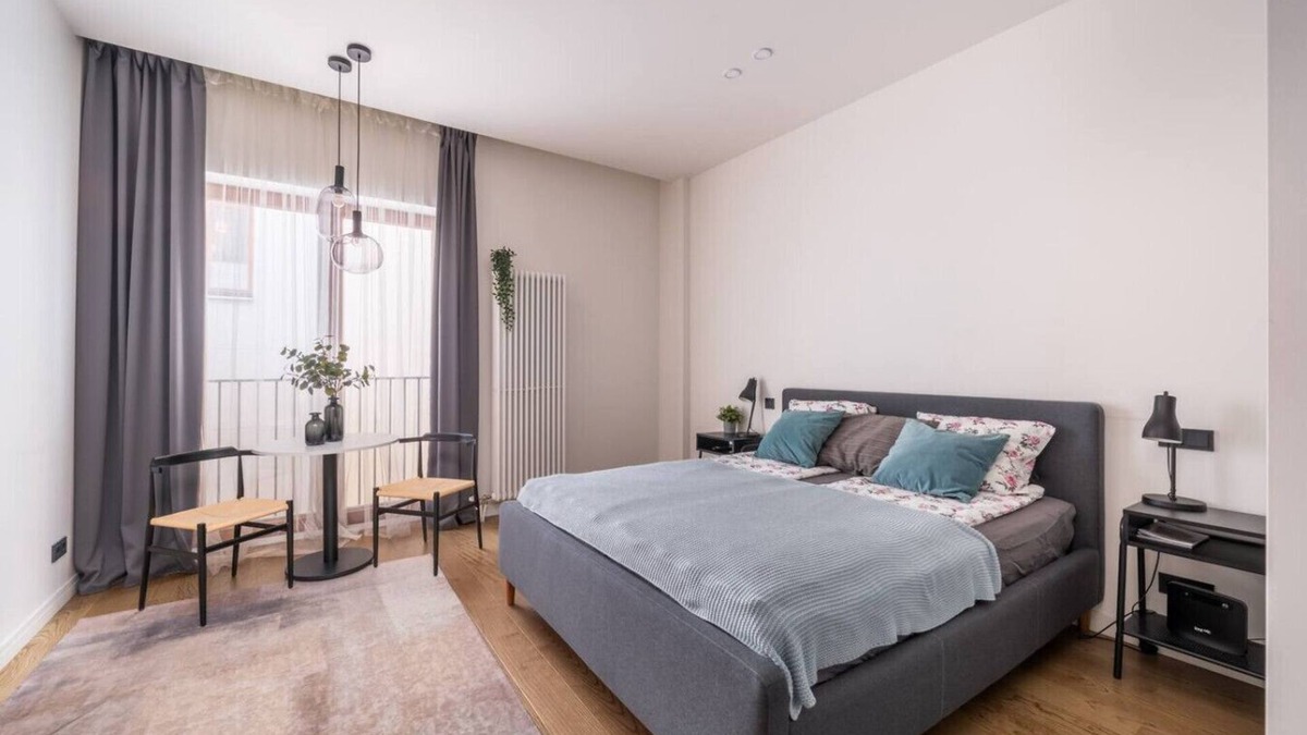 Zemgale Suburb Apartment | Exquisite Studio in Old Town Riga