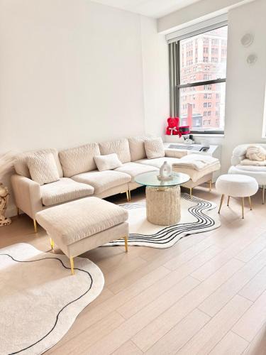 Financial District Apartment | Exquisite Urban Oasis: Luxury 1 Bedroom Retreat in Downtown Manhattan