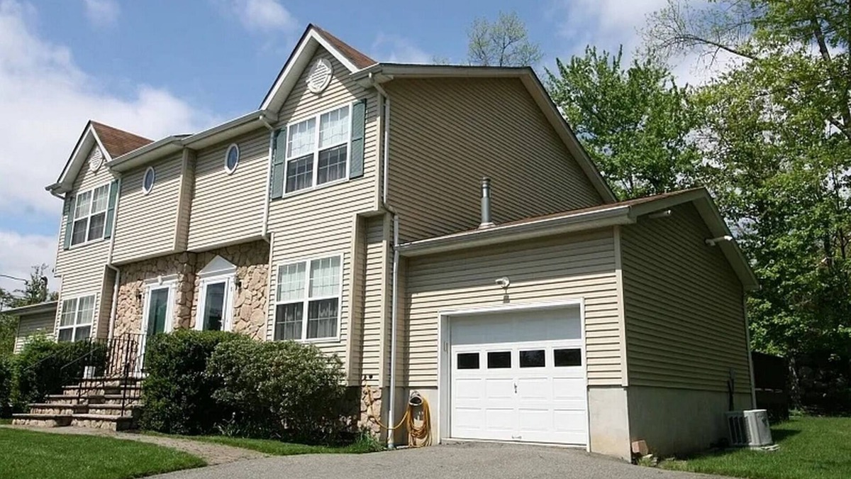 Mount Tabor House | Extended Stay 3 beds 2 baths & Available Basement Suite