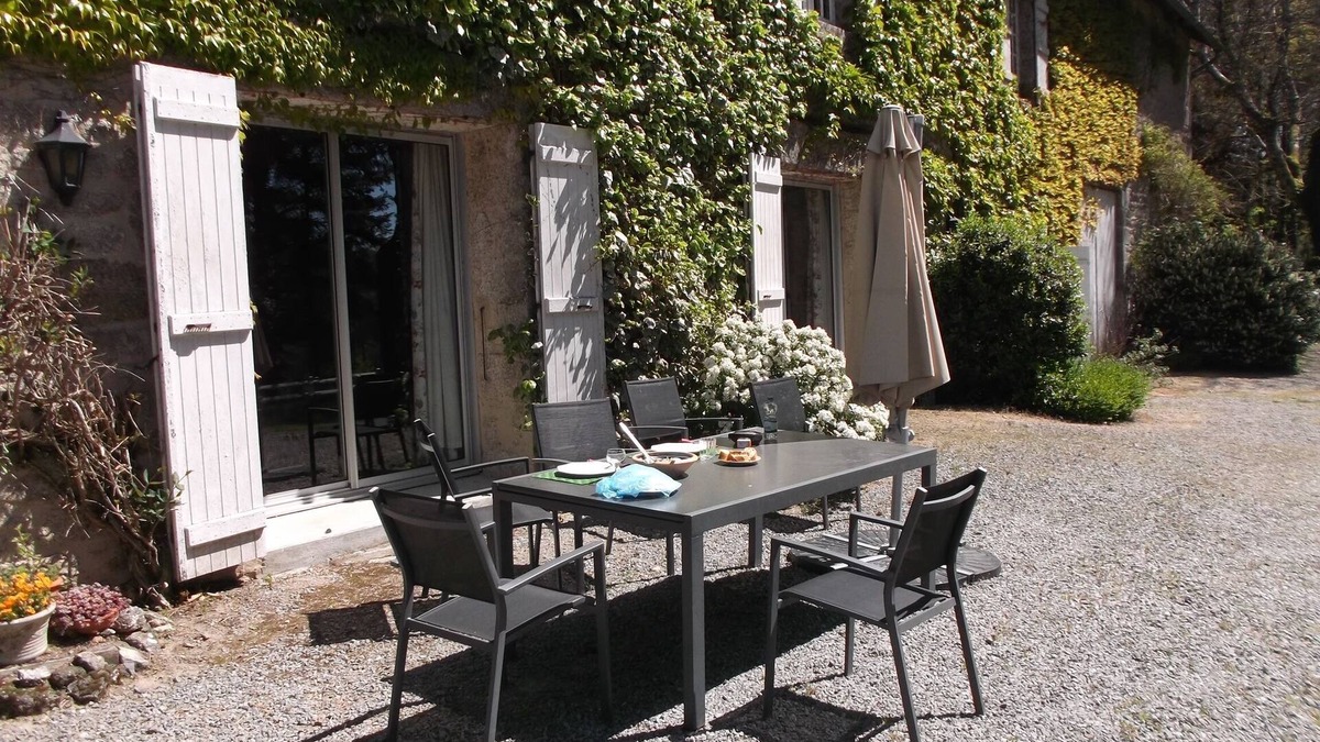 Sauviat-sur-Vige House | Extensive Family Property 19 th in the Countryside With Heated Pool