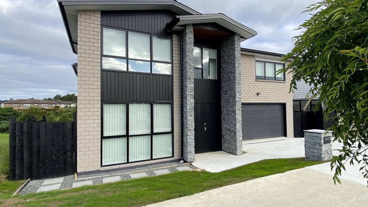 Flat Bush House | Extra-Large Brand-New House 9 Bedrooms 6 Bathrooms