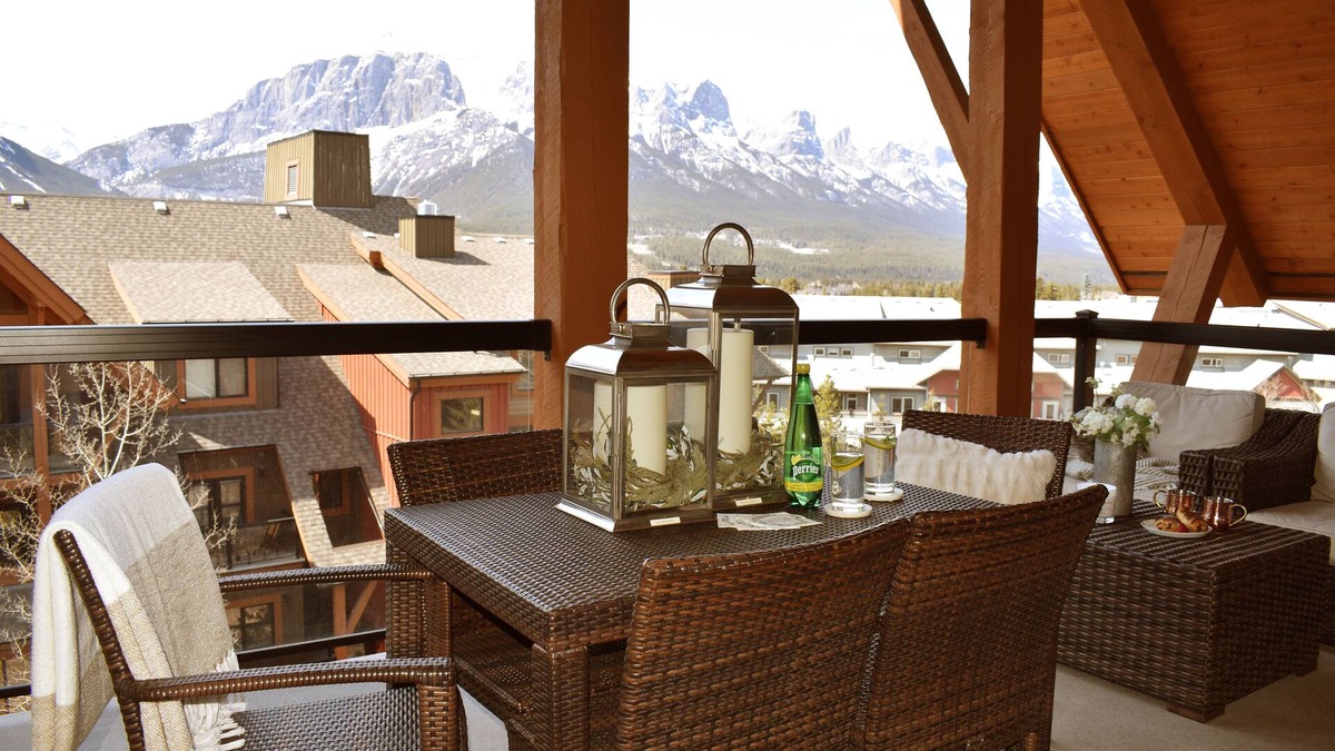 Canmore Condo | Extraordinary Mountain Penthouse, Spectacular Views, Pool & Hot Tub, Park Pass