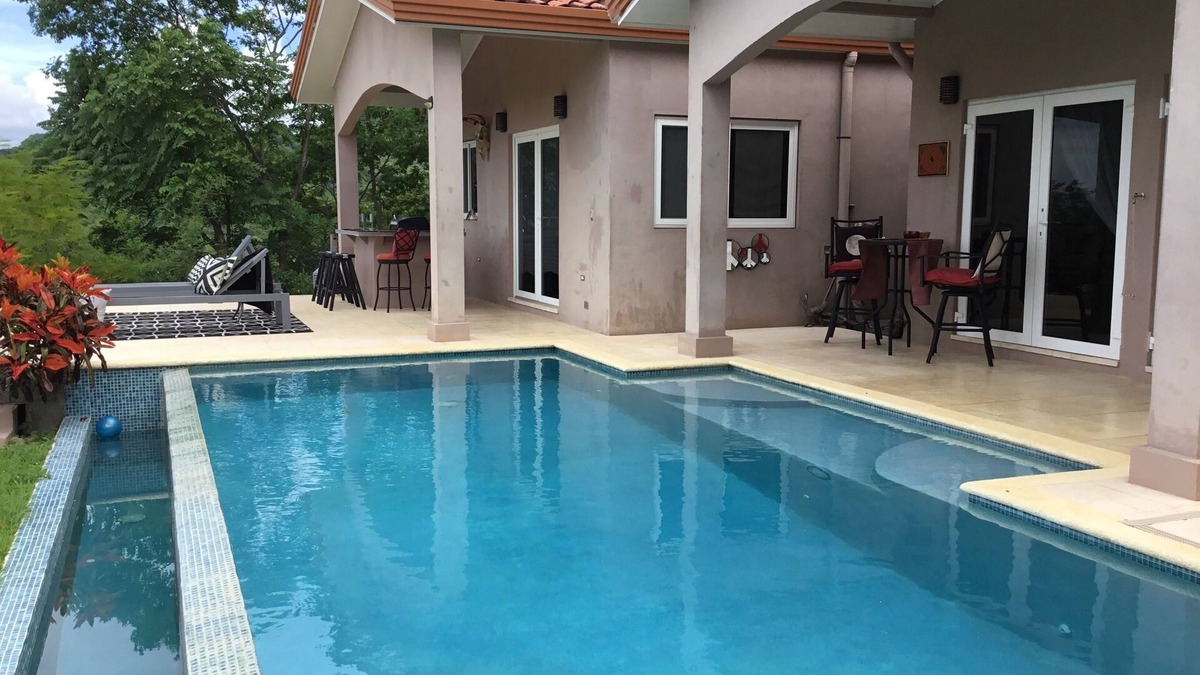 Ojo de Agua House | Eye of Water Private Home with infinity pool and amazing views of Pacific Coast