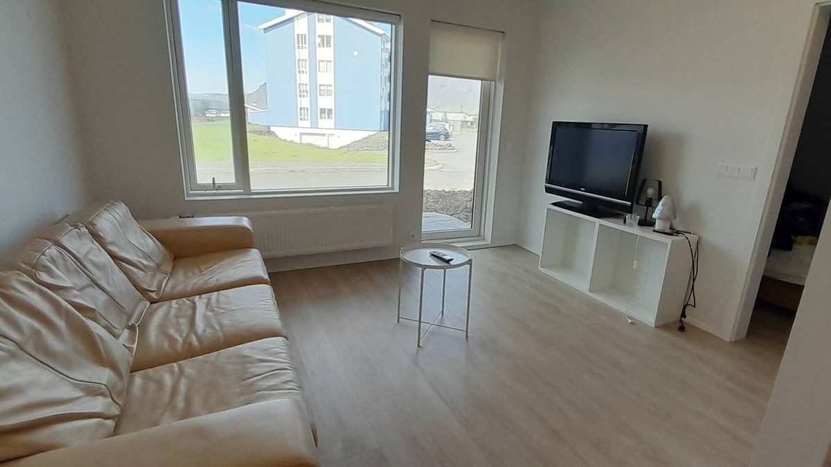 Selfoss Apartment | Eyrakot 1BR-Self-check-in apartment in Selfoss city center.