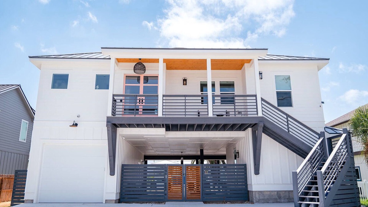 Key Allegro House | EZ Breezy Beach House with Private Pool