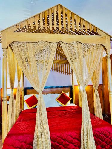 Kodaikanal Bed & Breakfast | Ezhil Royal Stay