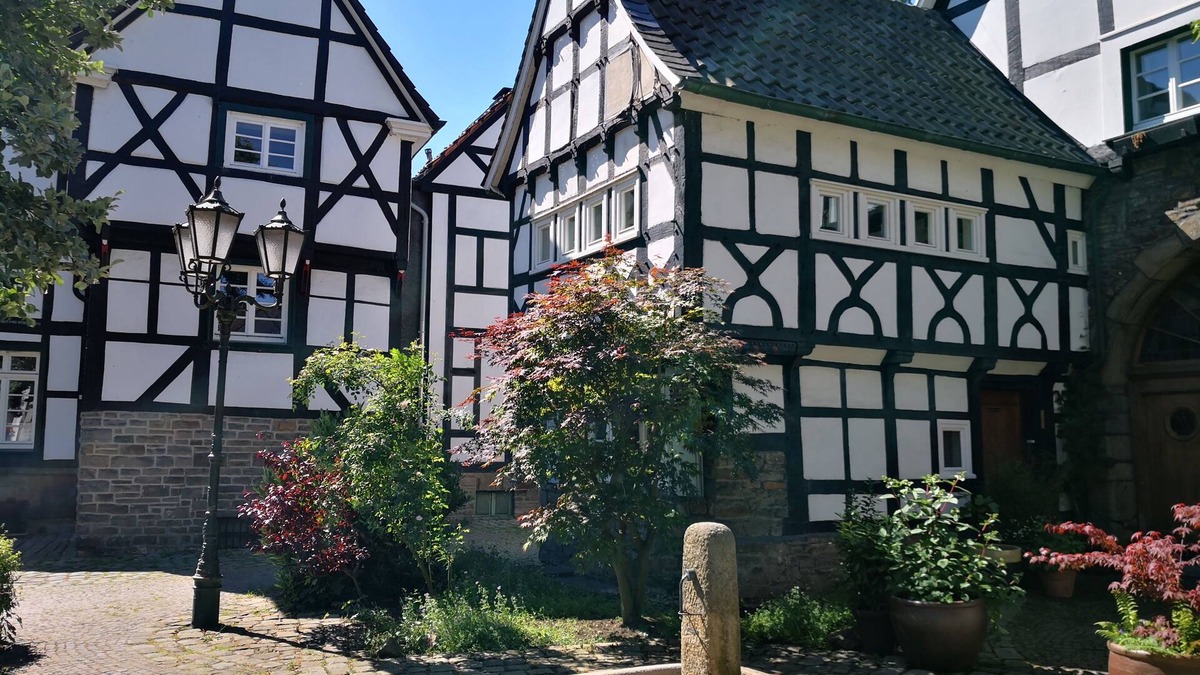 Alt-Wetter House | Fünf Giebel Eck in der Freiheit am Ruhrtalradweg