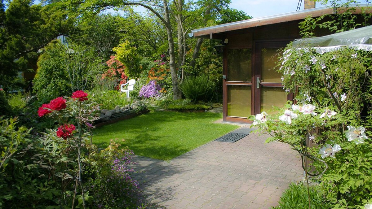 Klein Koris House | F*** bungalow for 3 people. in a charming forest and lake landscape 35 km south. Berlin