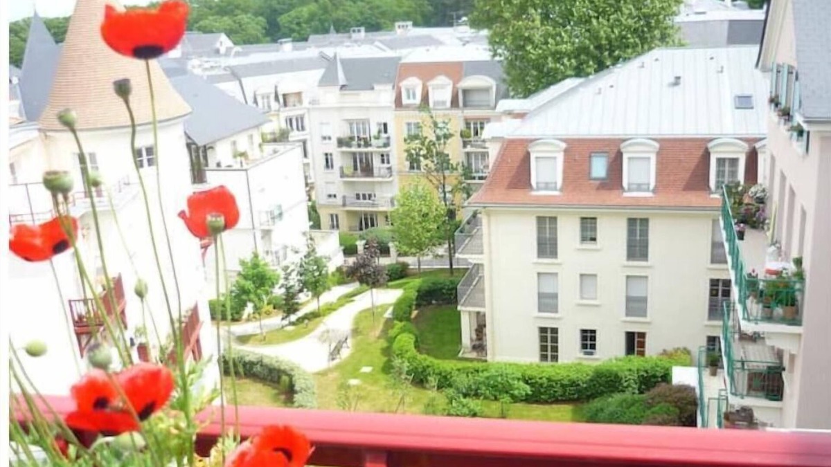 Le Plessis-Robinson Apartment | F2 et Terrasse Coeur de Ville