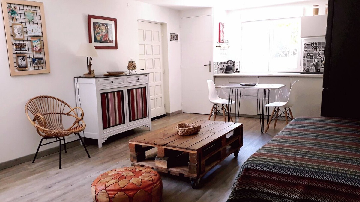 Ceret Apartment | F2 on the ground floor in Céret (66) in a haven of peace 30 minutes from Racou beach
