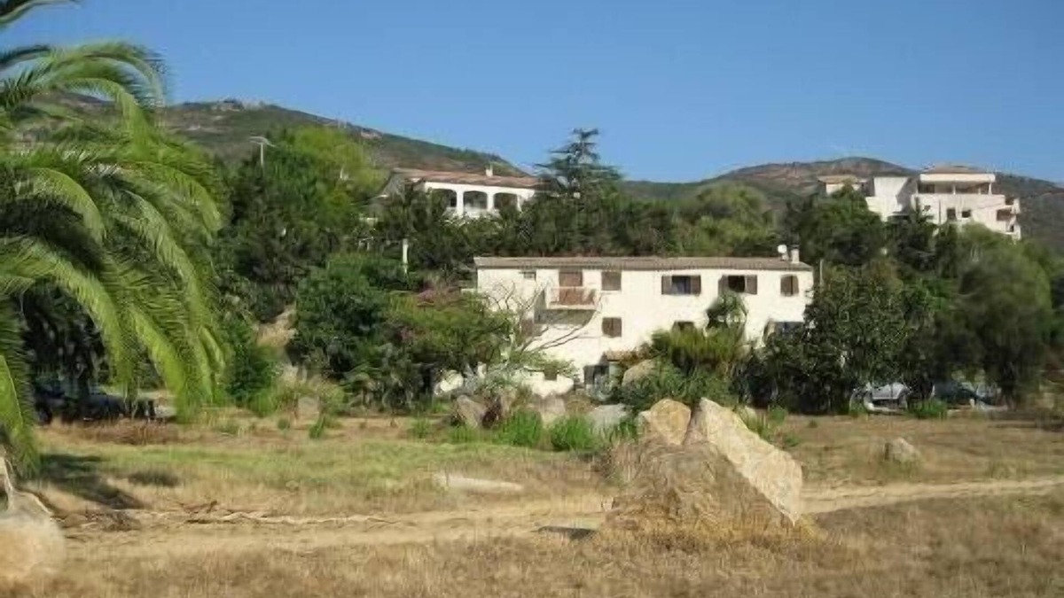 Vico Apartment | F3 feet in the water. 50 m from the beach