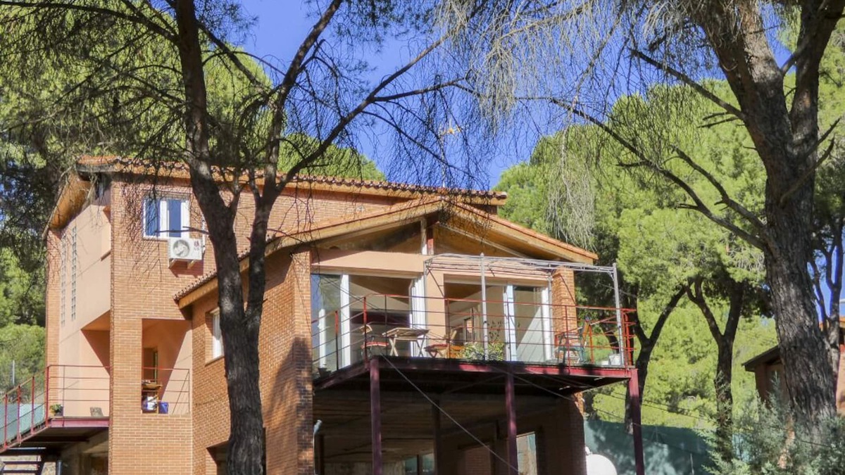 San Martin de Valdeiglesias Ski Chalet | Fantastic Villa next to the San Juan Swamp