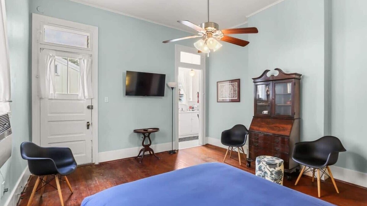 Esplanade Ridge Apartment | Fab Studio | Bayou St. John | Tree-Lined Street