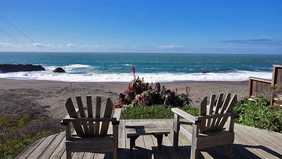 Bodega Bay House | Fabella - Ocean front cottage, spectacular Views, short walk to the beach.