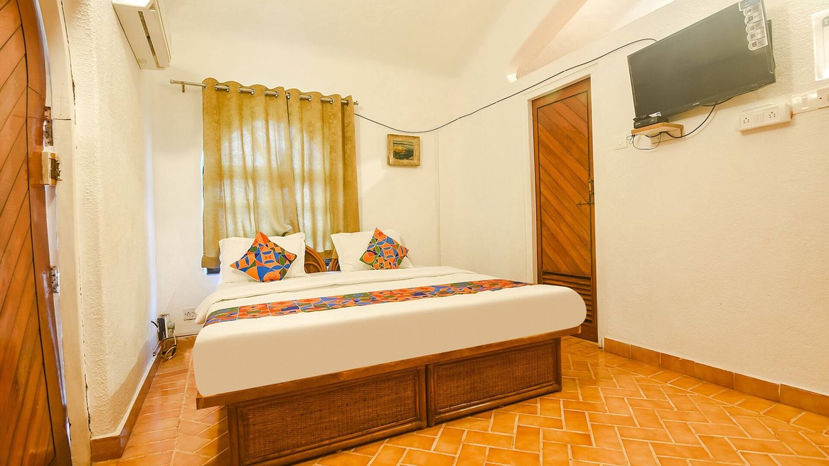 Baga Hotel | Fabexpress Royal Baga Residency