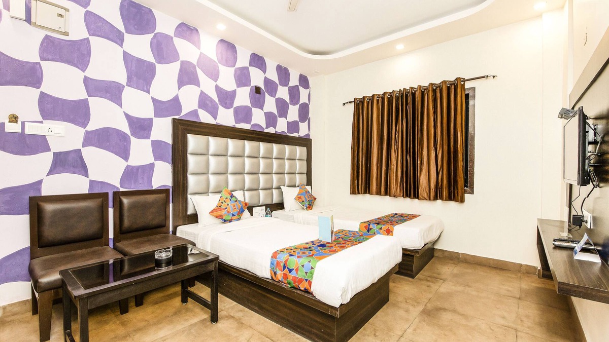 Kolkata Hotel | FabHotel De Sivalika
