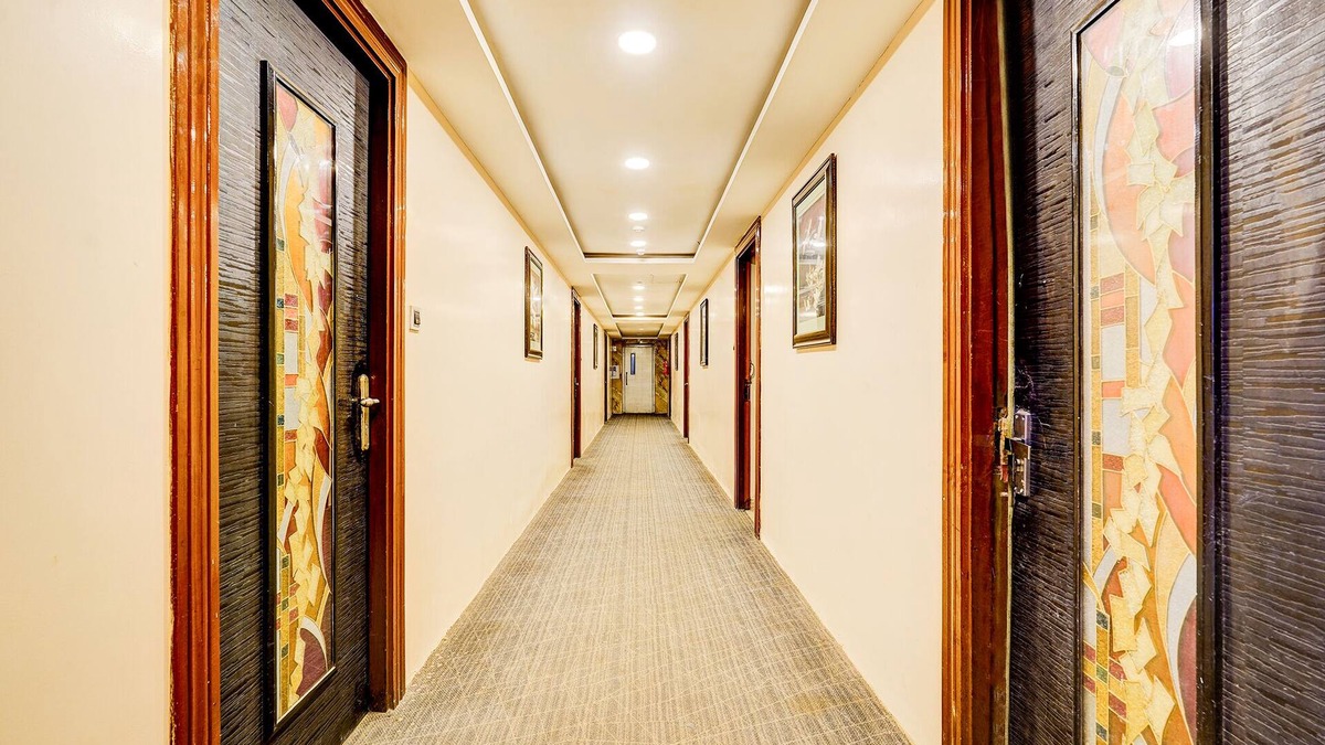 Royapettah Hotel | Fabhotel Olive Residency