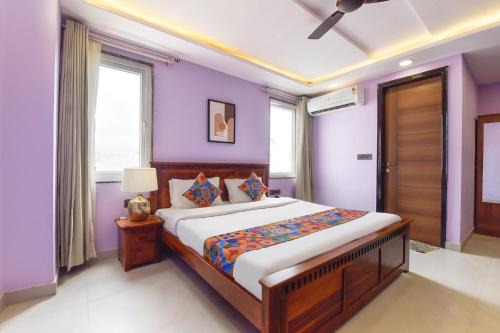 Raja Park Hotel | FabHotel Pink Palace Raja Park