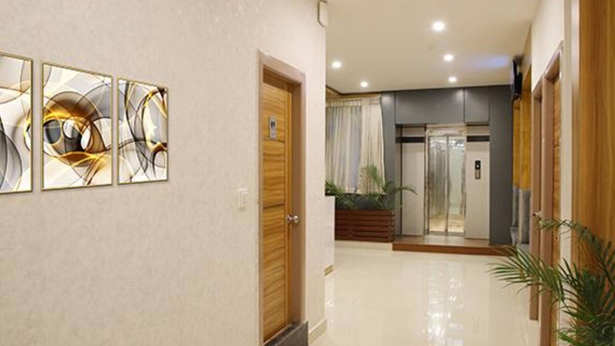 Kadubeesanahalli Hotel | Fabhotel Prime Zing Rooms