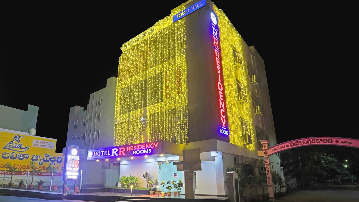 Khammam Hotel | Fabhotel Rr Residency I
