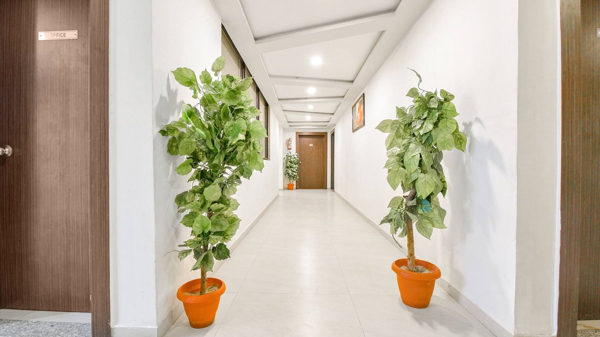 Bopal Hotel | Fabhotel Skyland