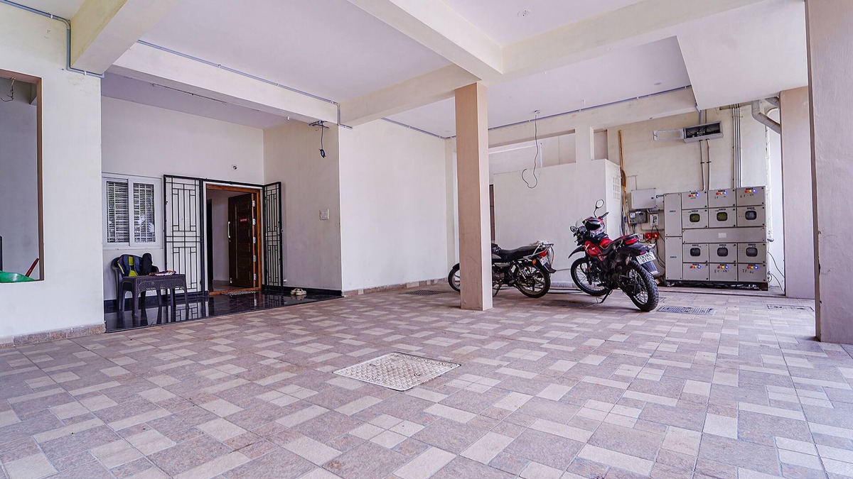 Coimbatore Hotel | Fabhotel Snow Drop