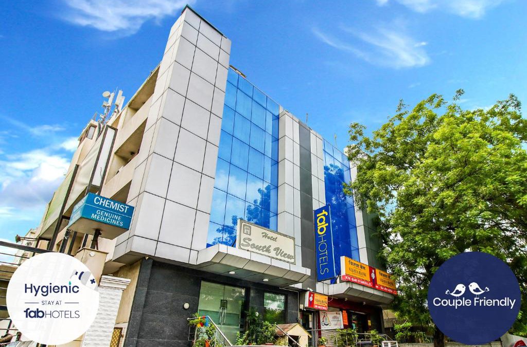 Nehru Place Hotel | FabHotel Stay Residency