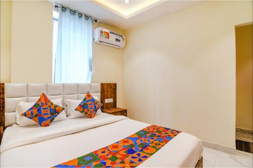 Kolkata Hotel | FabHotel The Hastings Club - Nr Victoria Memorial