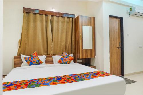 Wagholi Hotel | Fabhotel The Mantra inn - Nr world trade center