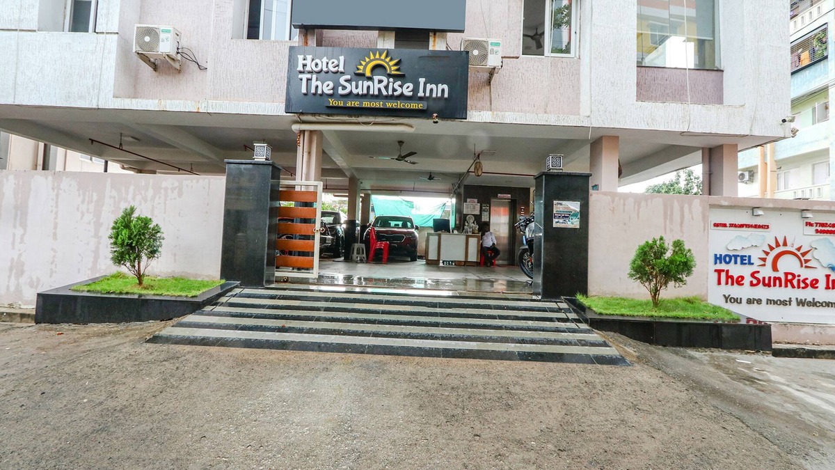 Madhurawada Hotel | Fabhotel The Sunrise Inn