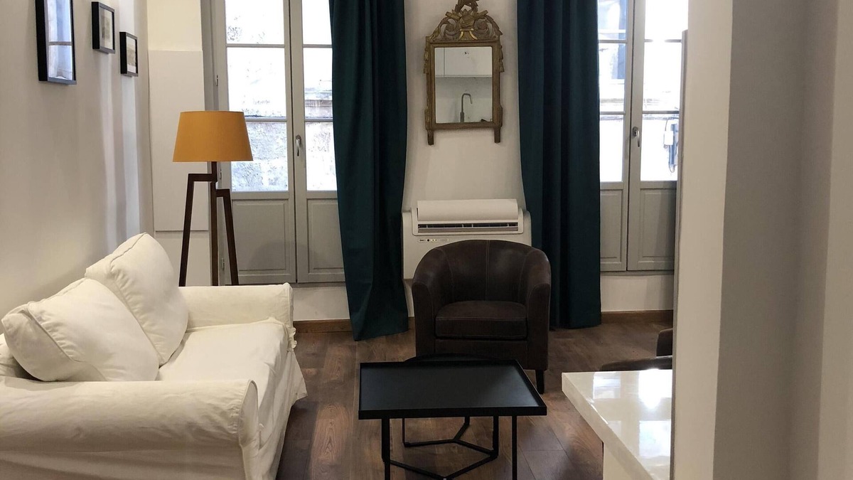 Montpellier City-Centre Apartment | Fabre museum, charming apartment, free parking.!