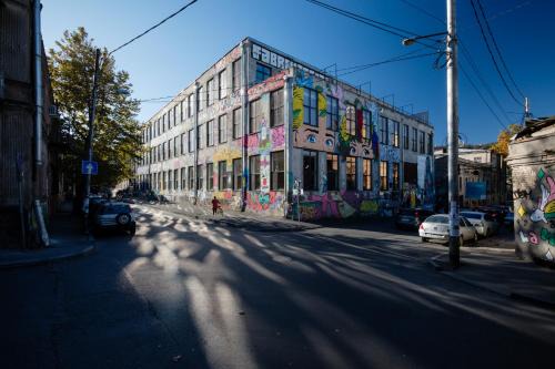 Chugureti Hotel | Fabrika Hostel & Suites