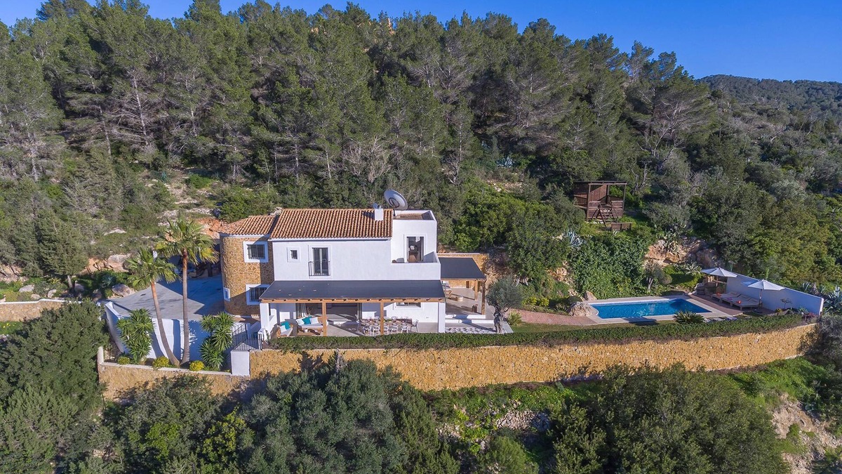 Sant Agusti des Vedra Villa | Fabulous recently renovated villa St Agustin Ibiza with gorgeous views
