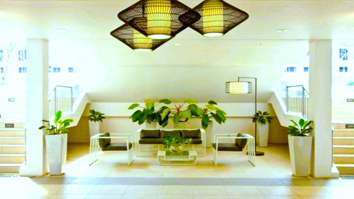 Santo Cristo Condo | Fabulous 1BR Condo with Balcony WiFi Shopping District Quezon City