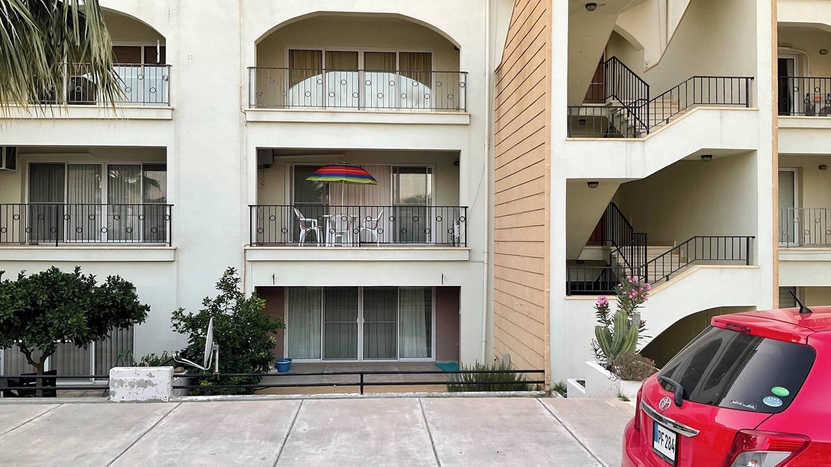 Agios Ilias Apartment | Fabulous 2 Bed Apartment in Safakoy Cyprus