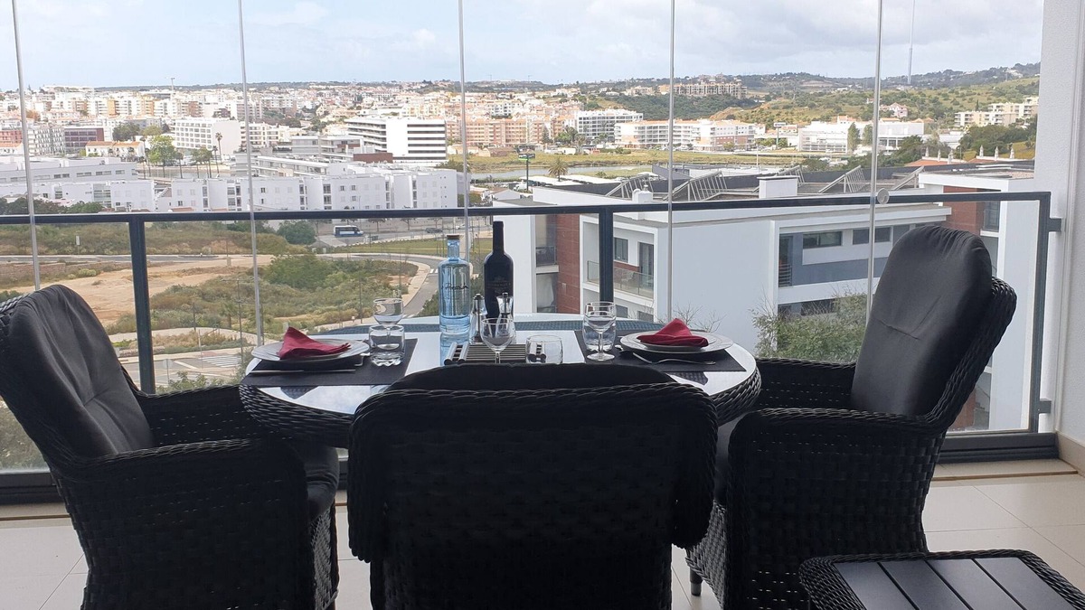 Telheiro Condo | FABULOUS 2 BED LUXURY APARTMENT, GREAT VIEWS, MARINA VILLAGE, 120M2