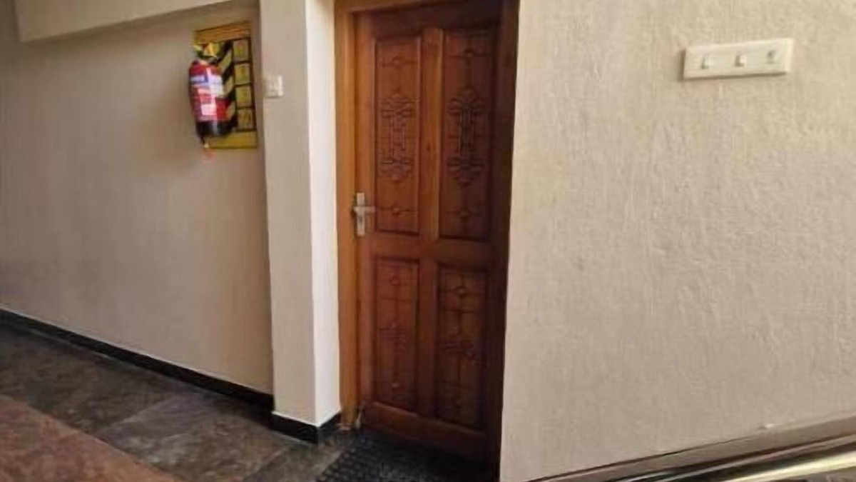 Dindigul Apartment | Fabulous 2-bedroom apartment in Dindigul/Mymoon service apartment Unit-1