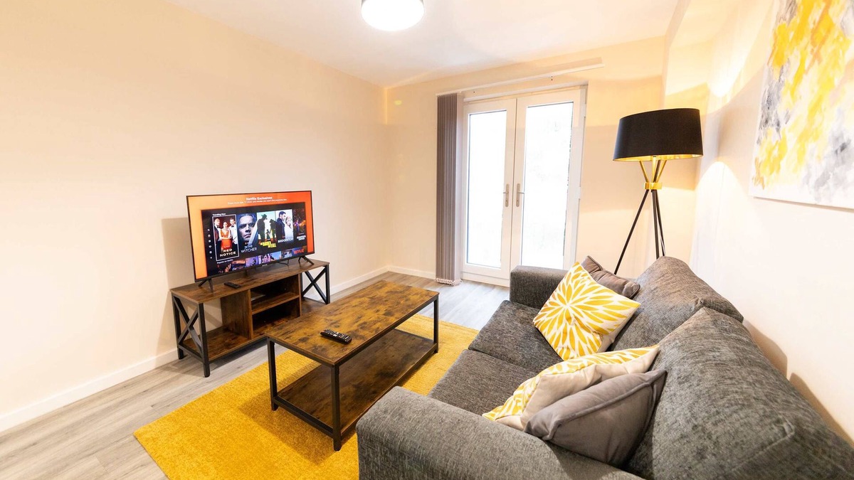 Old Trafford Apartment | Fabulous 2 Bedroom Apartment in Machester