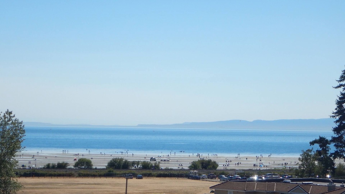 White Rock House | Fabulous 3 bedroom ocean view! Available January 2025 winter/spring booking