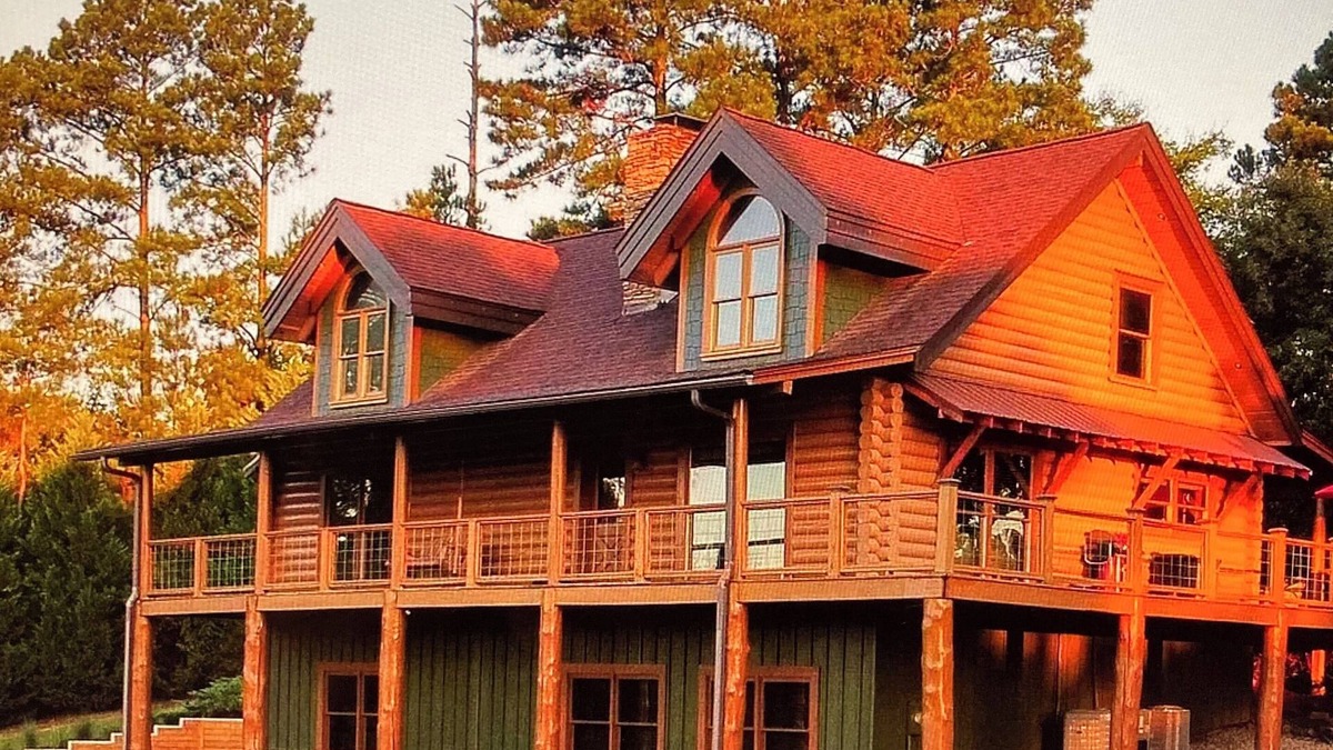 Pell City Cabin | Fabulous 4-bedroom cabin in charming Pell City.