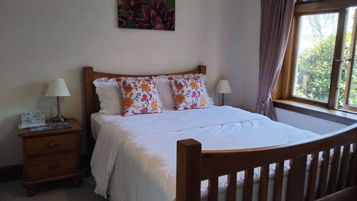 Westport Villa | Fabulous 4-bedroom villa with WiFi in charming Westport