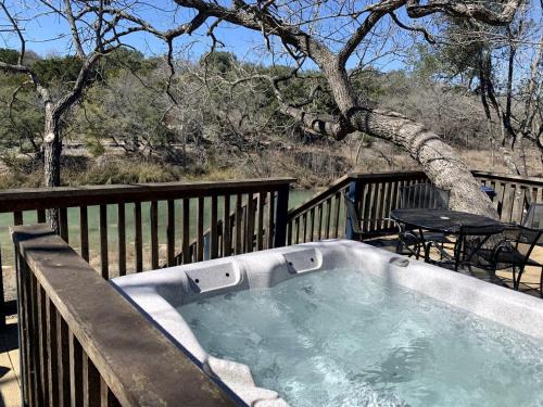 Bandera House | Fabulous Bandera Accommodation with a Hot Tub Ideal for Romantic Getaways near San Antonio