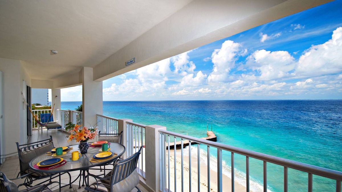 Zona Hotelera Norte Condo | Fabulous Beachfront Home-Family Friendly, Las Brisas 402 Reduc min stay 3 days n