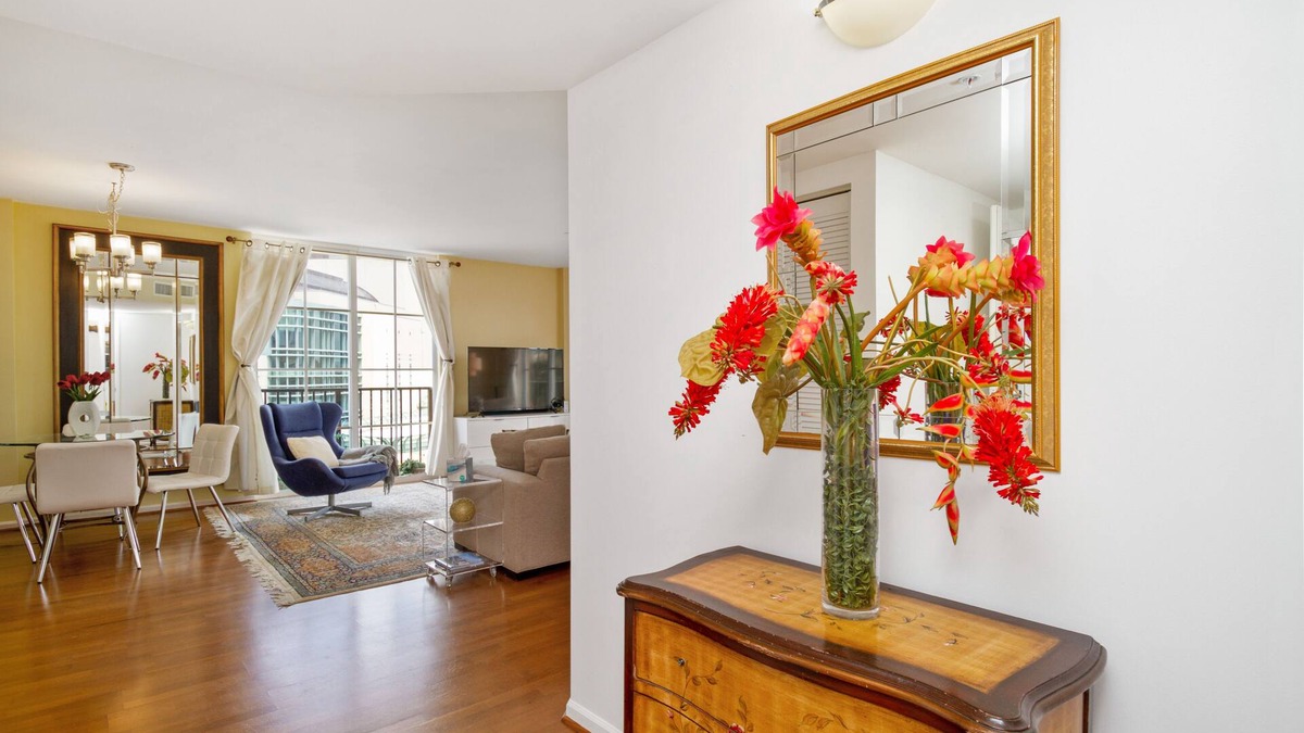 Downtown West Palm Beach Condo | Fabulous CityPlace condo at the heart of beautiful West Palm Beach
