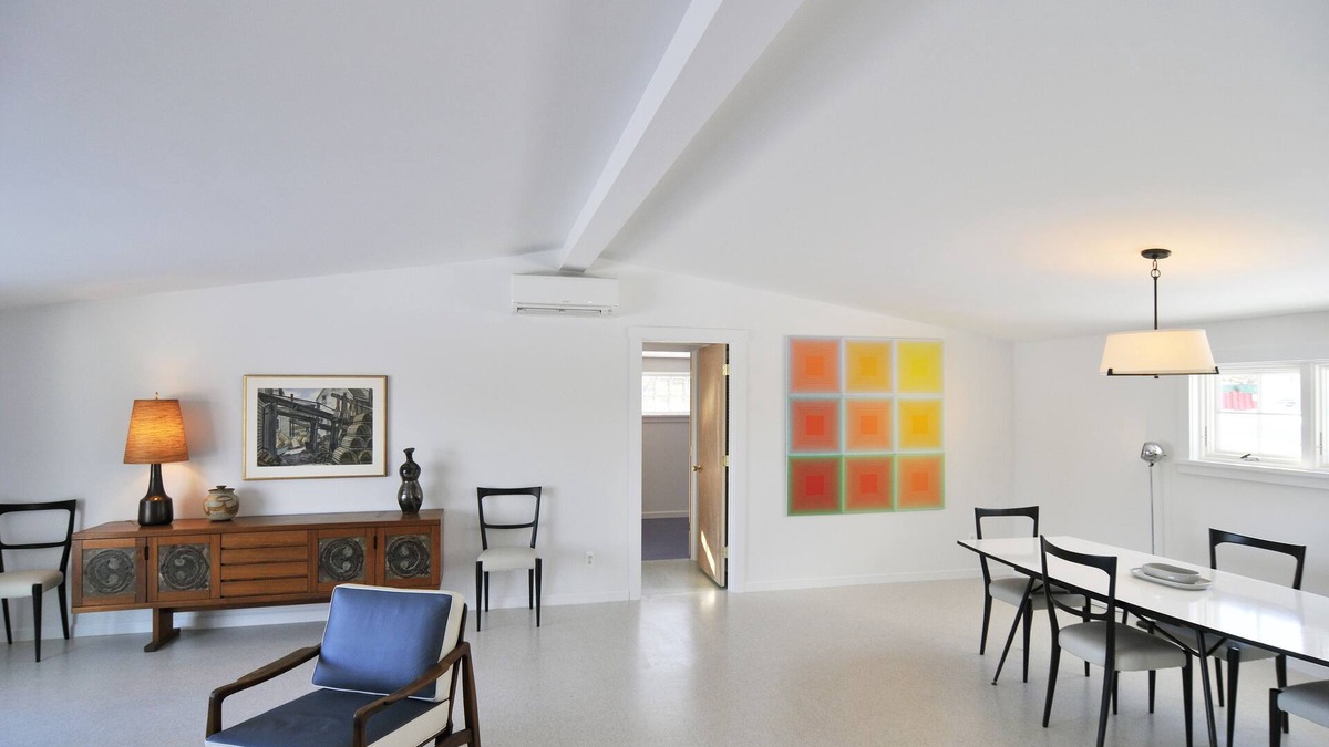 Waldoboro House | Fabulous Cottage on Pristine Broad Bay