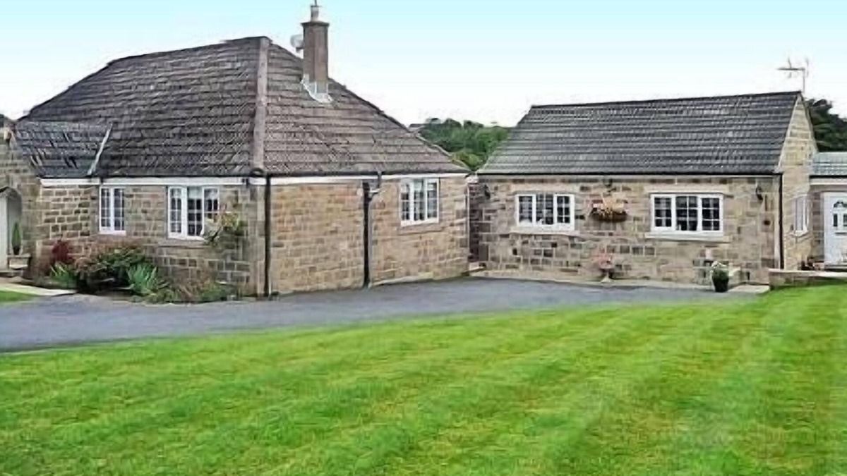Ripley Cottage | Fabulous detached cottage.Situated within an Area of Outstanding Natural Beauty.