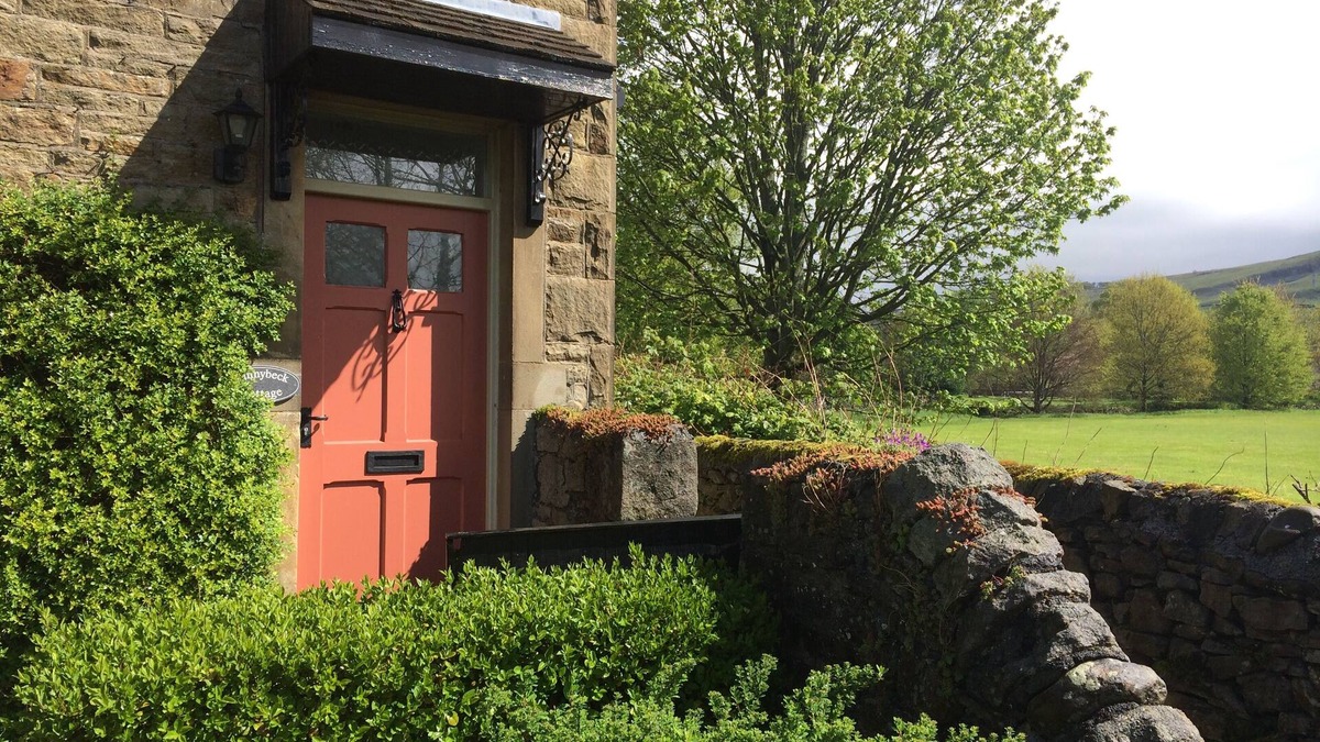 Giggleswick Cottage | FABULOUS Dog friendly cottage, Sleeps 4, REVIEW, REVIEWS!
