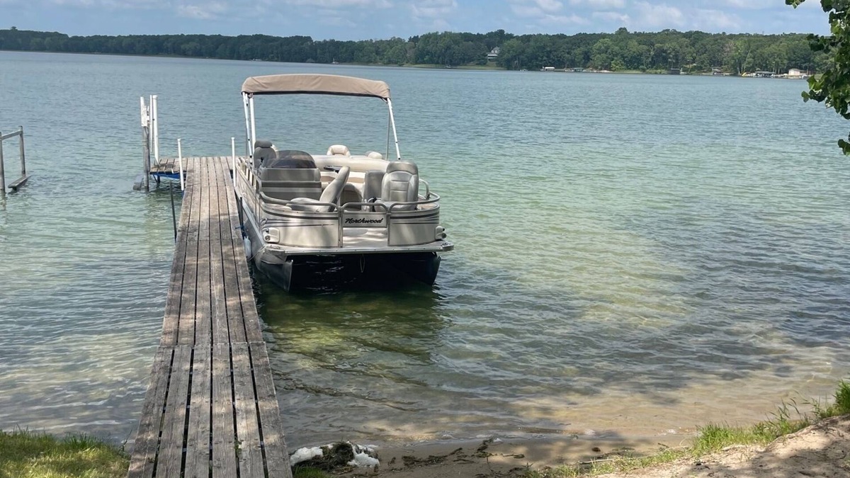 Menahga Cabin | Fabulous Duck Lake Cabin just steps from the water!