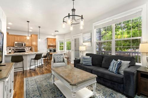 Windsor House | Fabulous Family-Friendly Retreat by Windsor Lake!