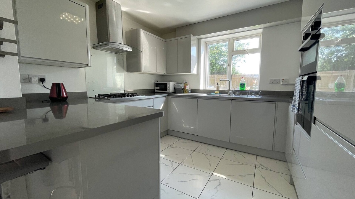 Bradley Stoke House | Fabulous Family Home in Lovely Little Stoke